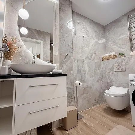 Adela Vip Nezabudka - Tiche Kridlo, 45m2 A Spanok דירה